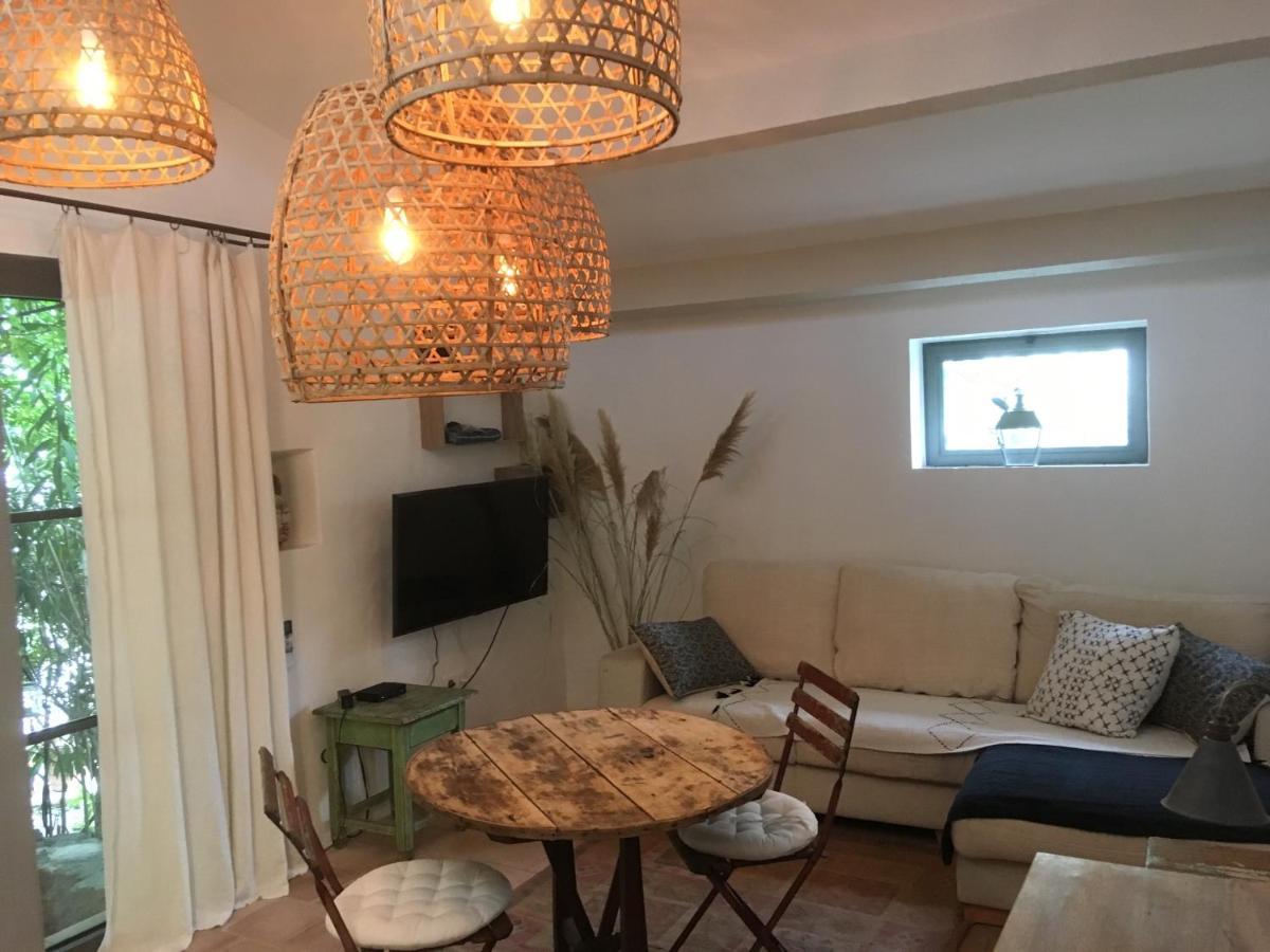 La petite maison Lourmarin Esterno foto